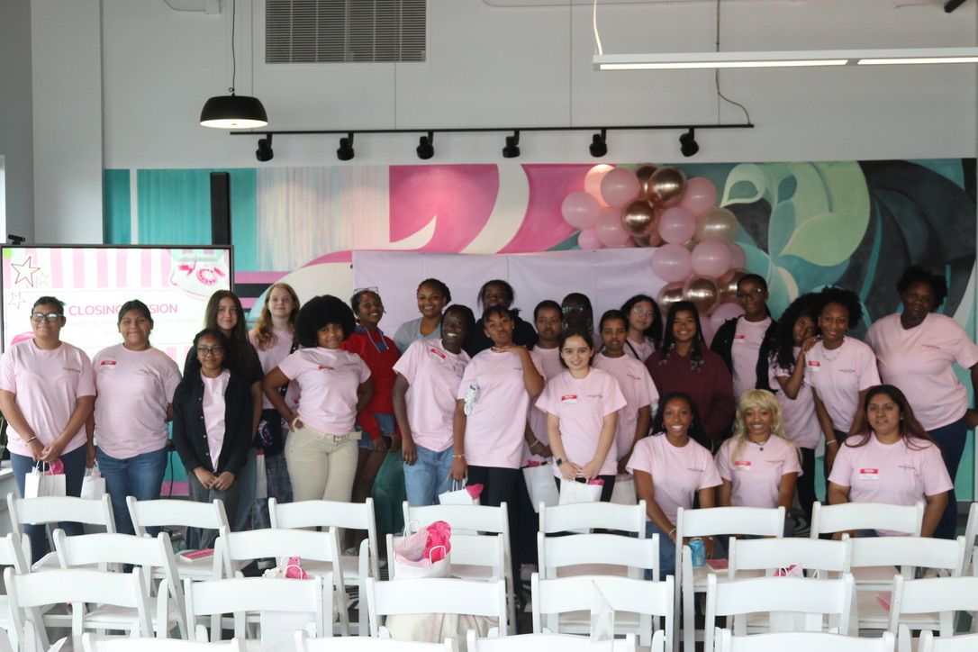 The full camp cohort at the closing session